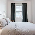 Apartments Near Montreal Olympic Park